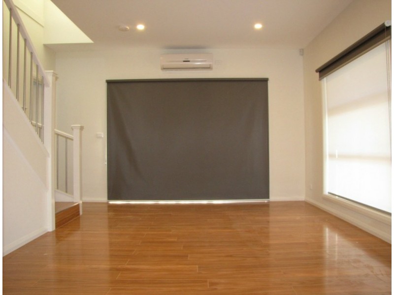 1/205 Broadway, Reservoir VIC 3073