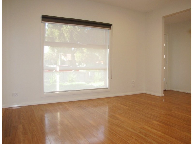 1/205 Broadway, Reservoir VIC 3073