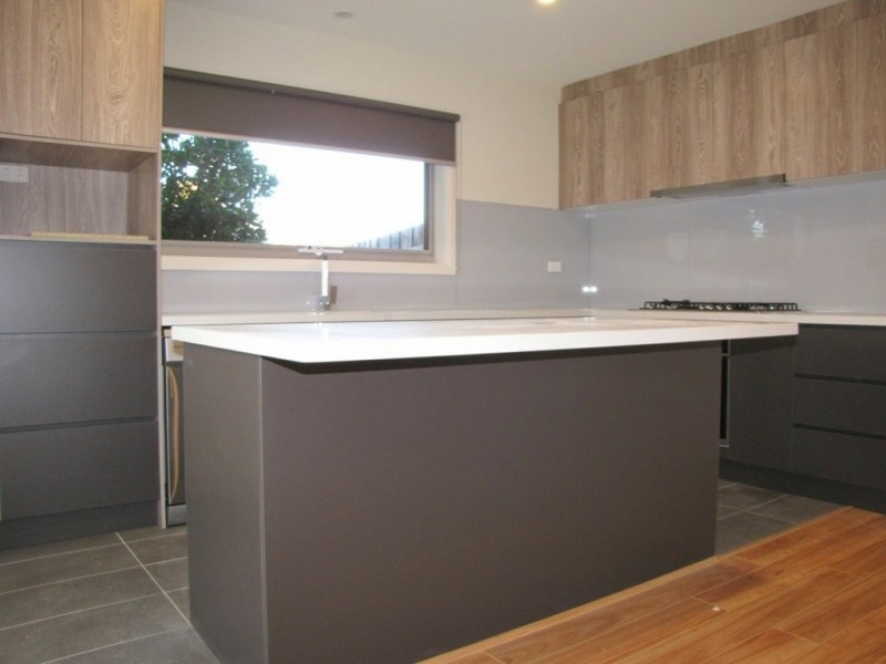 1/205 Broadway, Reservoir VIC 3073