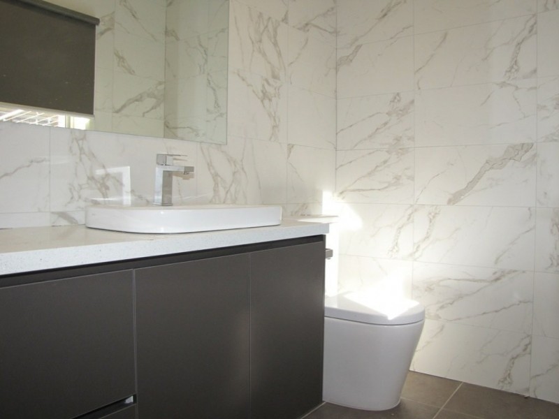 1/205 Broadway, Reservoir VIC 3073