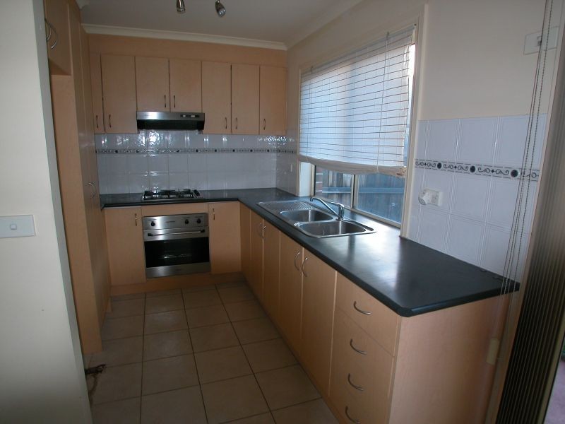 2/4 Capri Close, South Morang VIC 3752
