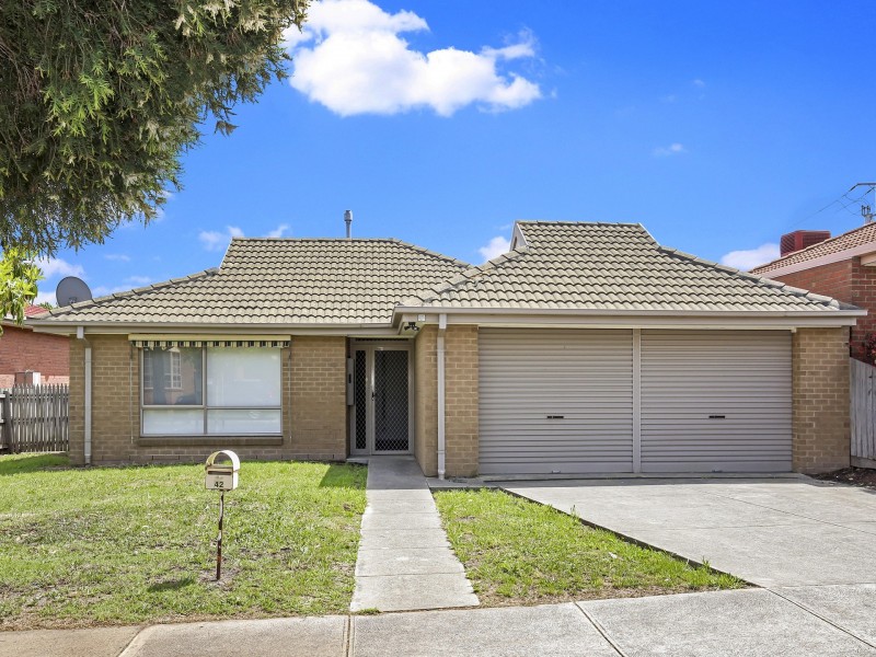 42 Friendship Avenue, Mill Park VIC 3082
