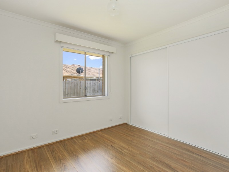 42 Friendship Avenue, Mill Park VIC 3082