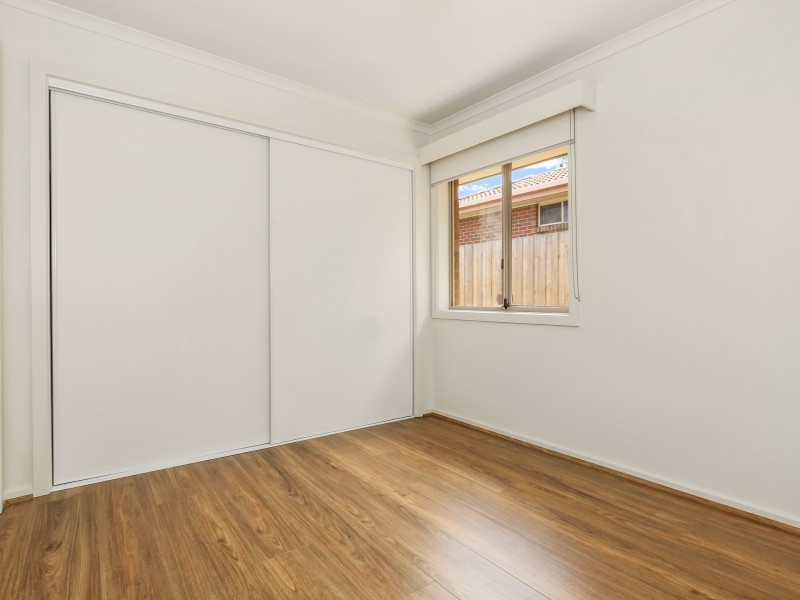 42 Friendship Avenue, Mill Park VIC 3082