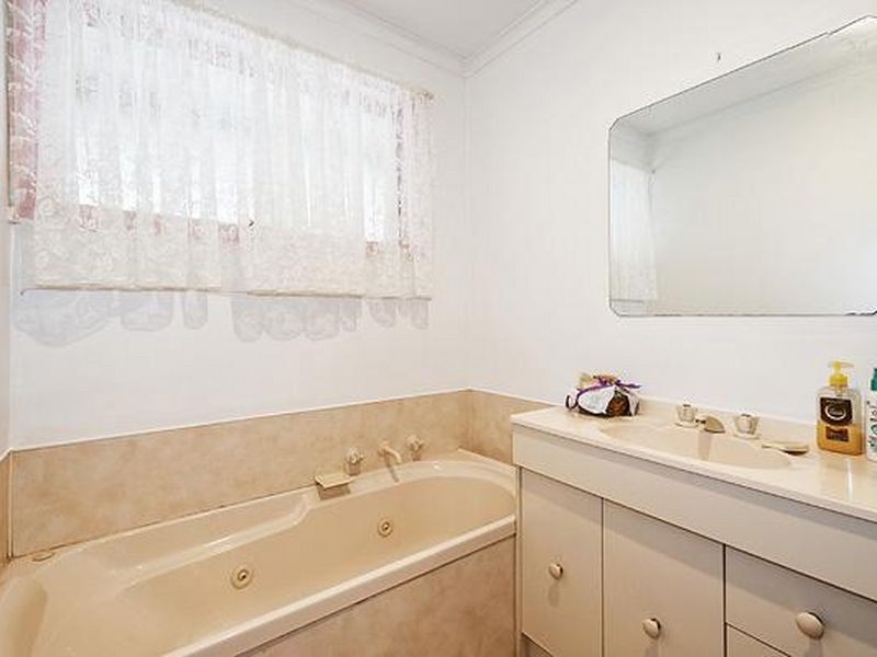 16 Hendersons Road, Epping VIC 3076