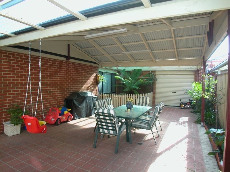 6 Gleditsia Way, Bundoora VIC 3083