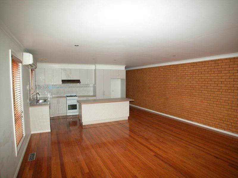 1/17 Pickworth Drive, Mill Park VIC 3082