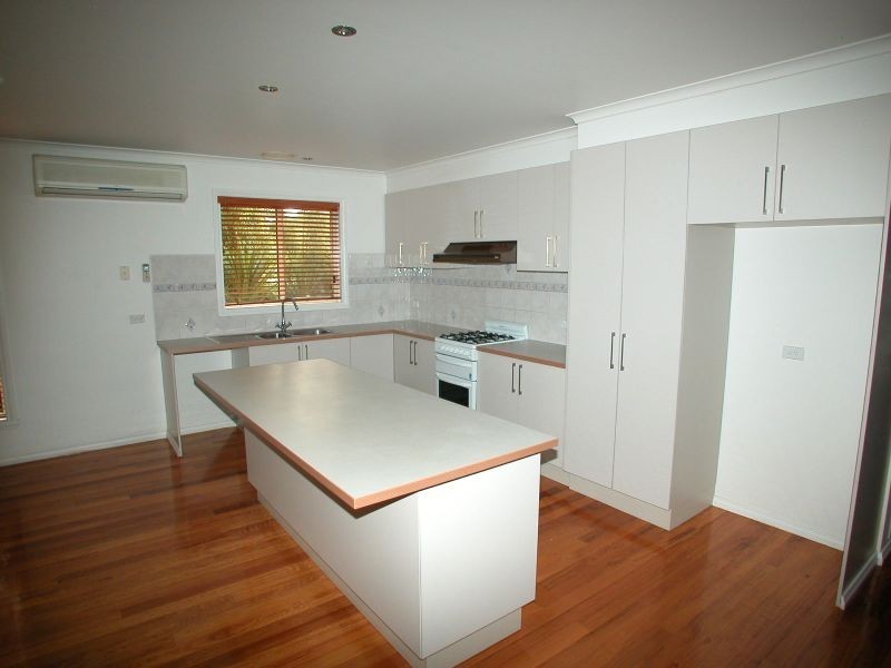 1/17 Pickworth Drive, Mill Park VIC 3082