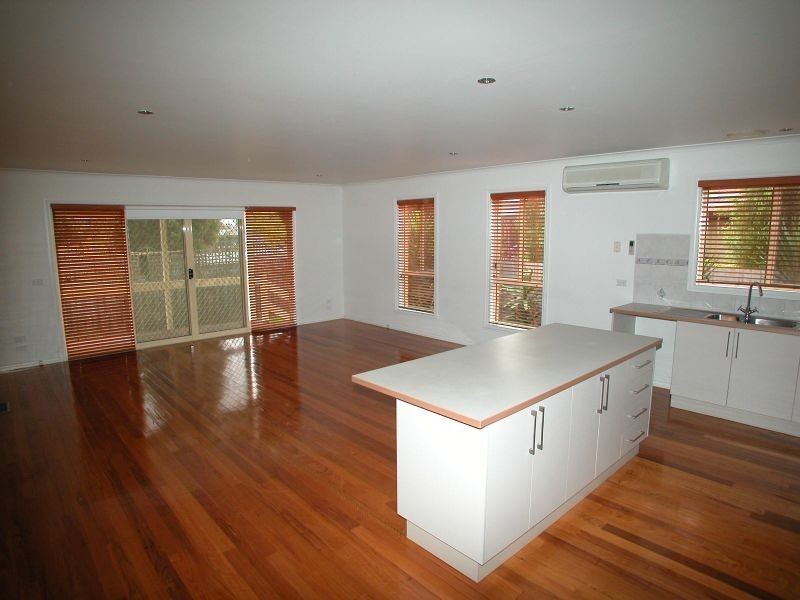 1/17 Pickworth Drive, Mill Park VIC 3082