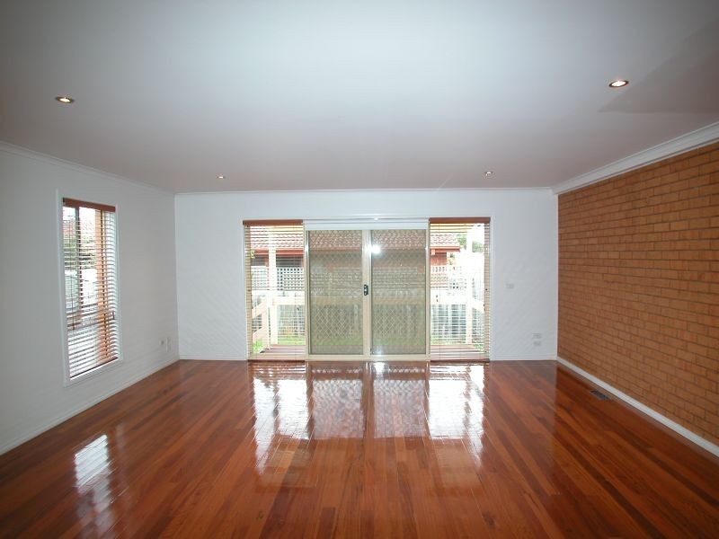 1/17 Pickworth Drive, Mill Park VIC 3082