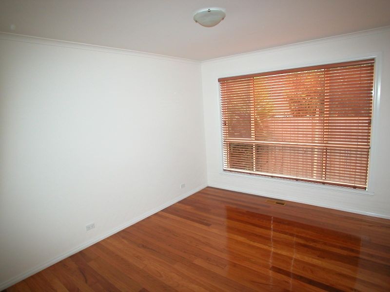 1/17 Pickworth Drive, Mill Park VIC 3082