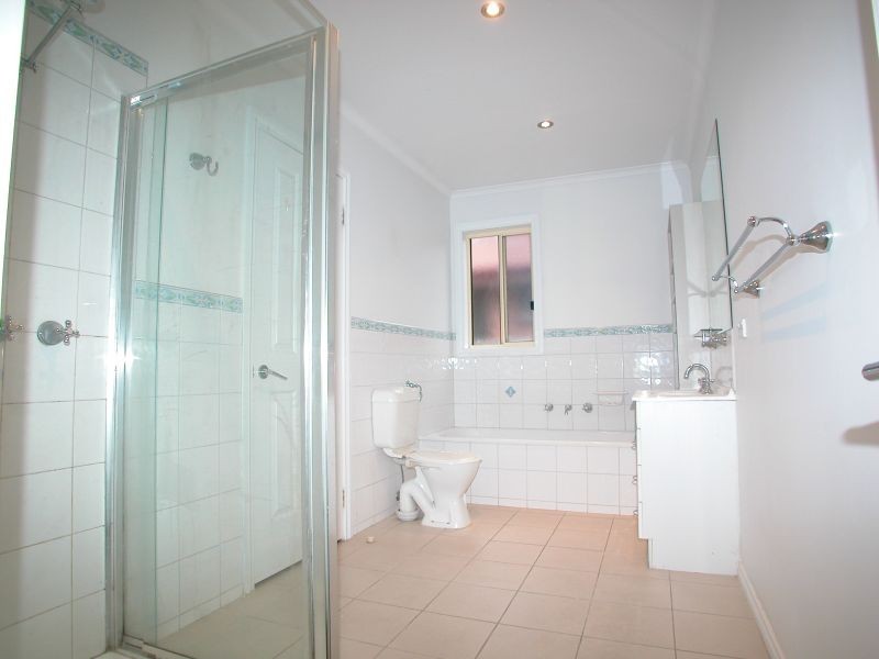 1/17 Pickworth Drive, Mill Park VIC 3082