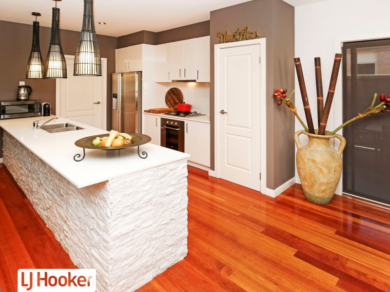 4 Carriageway Pass, Mernda VIC 3754