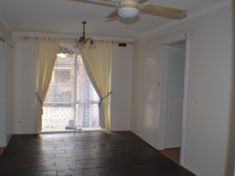 8 Todman Close, Mill Park VIC 3082