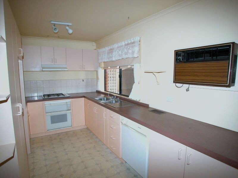 113 Woolnough Drive, Mill Park VIC 3082