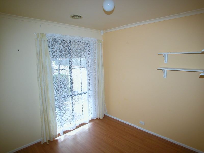 113 Woolnough Drive, Mill Park VIC 3082