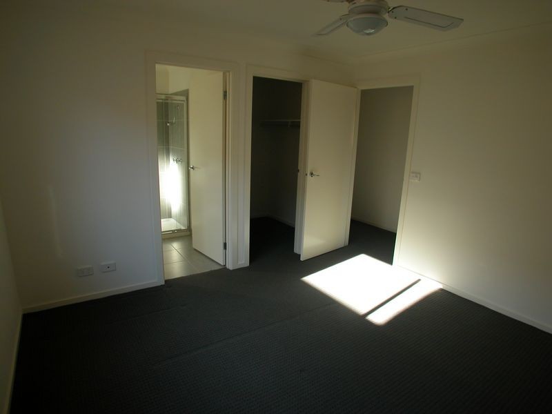 6 Treeview Drive, South Morang VIC 3752