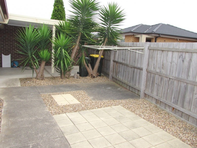 1/7 Sydney Crescent, Lalor VIC 3075