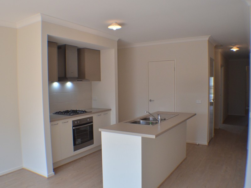 37 Friesian Street, Mernda VIC 3754