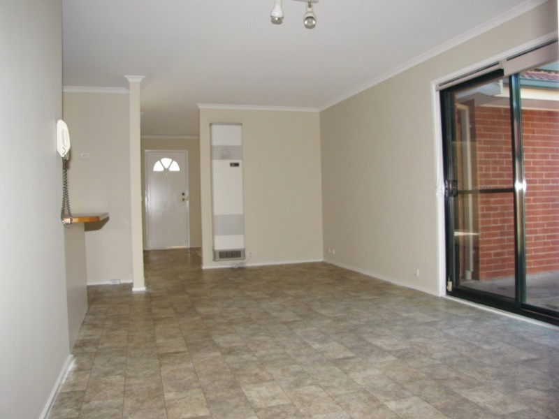 Unit 2/24 Border Drive, Mill Park VIC 3082