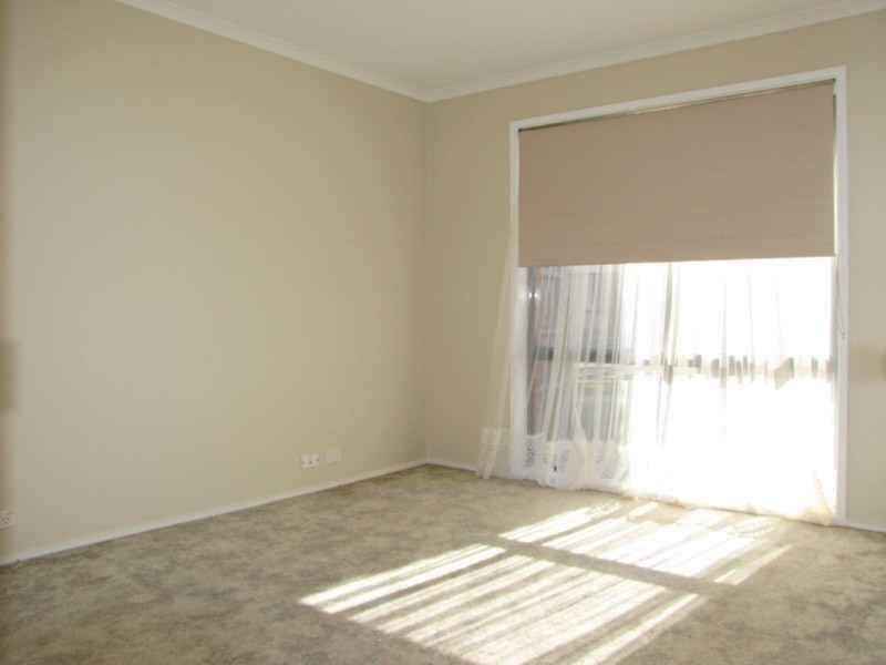 Unit 2/24 Border Drive, Mill Park VIC 3082