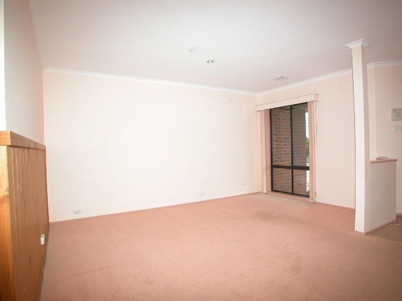 17 Marsden Court, Mill Park VIC 3082