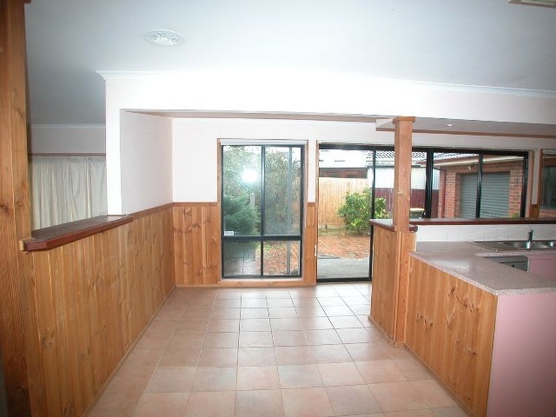 17 Marsden Court, Mill Park VIC 3082