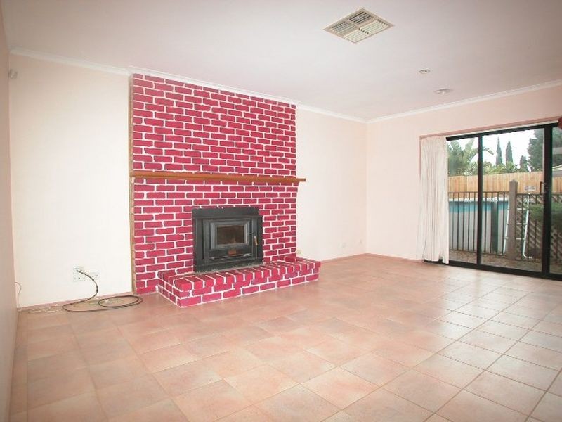 17 Marsden Court, Mill Park VIC 3082