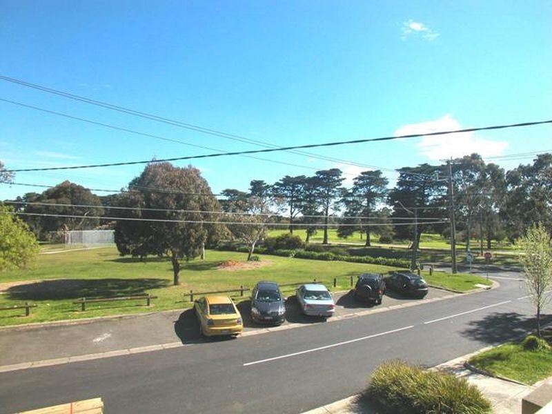 40 Spratling Street, Reservoir VIC 3073