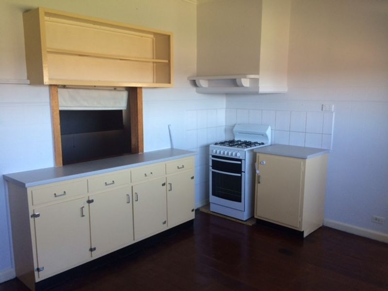 33 Hickford Street, Reservoir VIC 3073