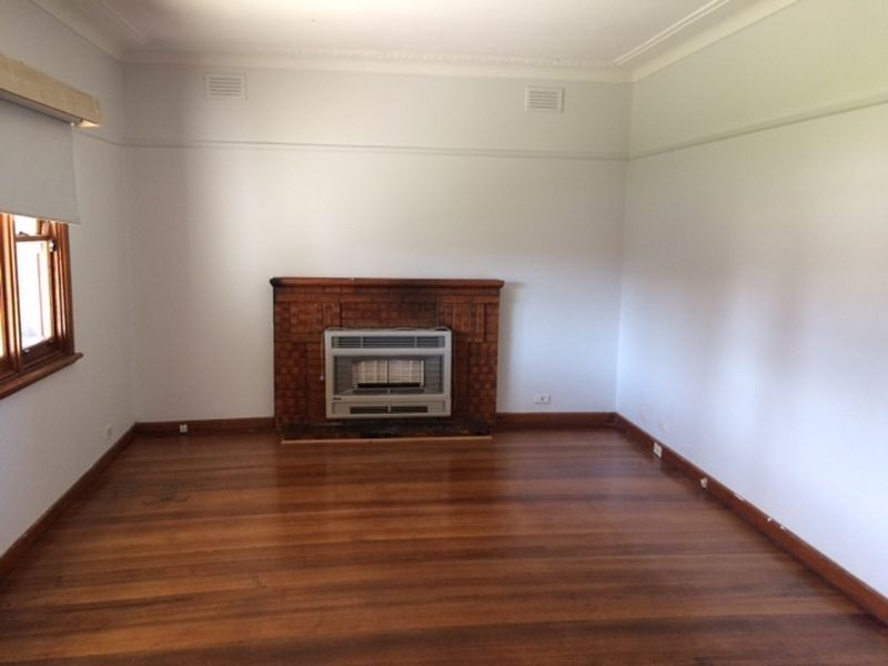 33 Hickford Street, Reservoir VIC 3073