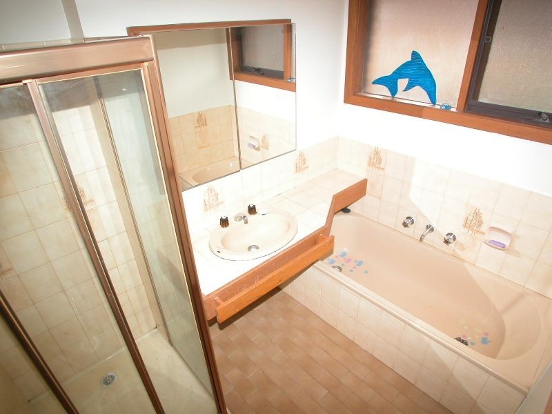 20 Grevillia Drive, Mill Park VIC 3082