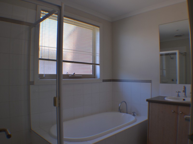 16 Lemon Gum Parade, Bundoora VIC 3083