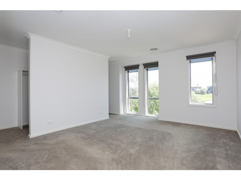 89 Neptune Drive, Point Cook VIC 3030