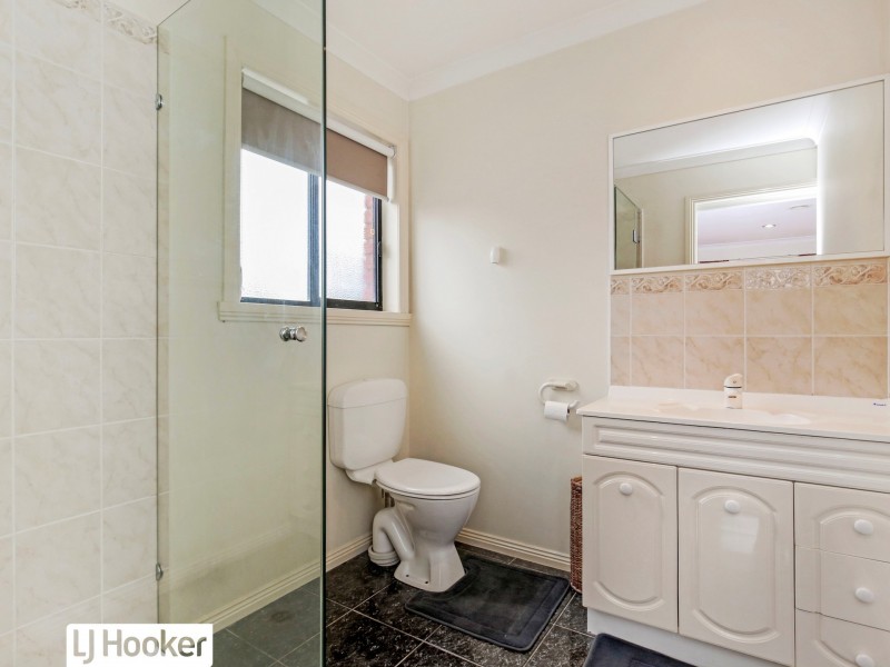 52 Capri Close, South Morang VIC 3752