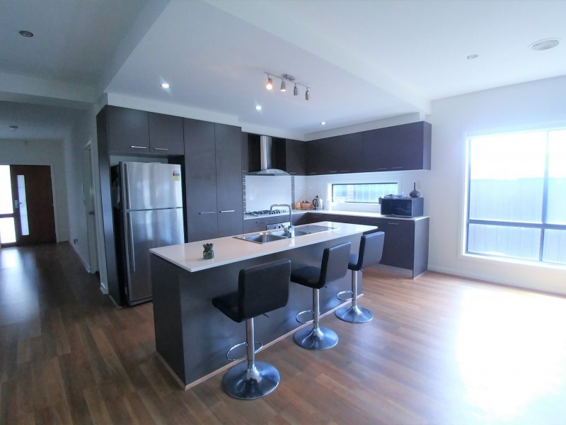 22 Risdon Chase, Wollert VIC 3750