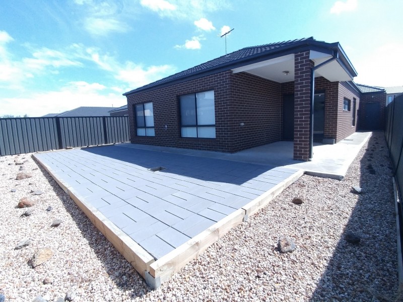 22 Risdon Chase, Wollert VIC 3750