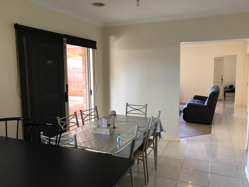 Unit 2/23 Glendale Avenue, Epping VIC 3076