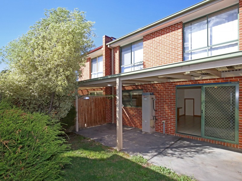 23 Vincent Drive, South Morang VIC 3752