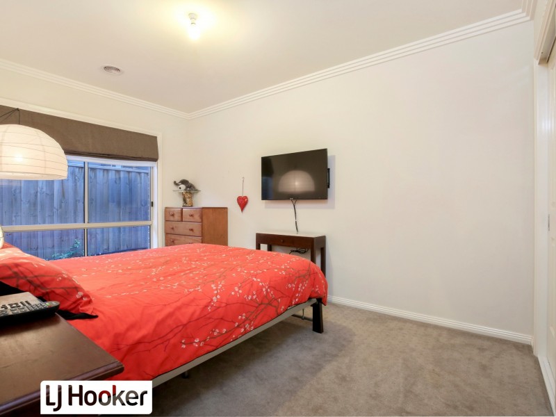 13 Jondarvan Drive, Mernda VIC 3754