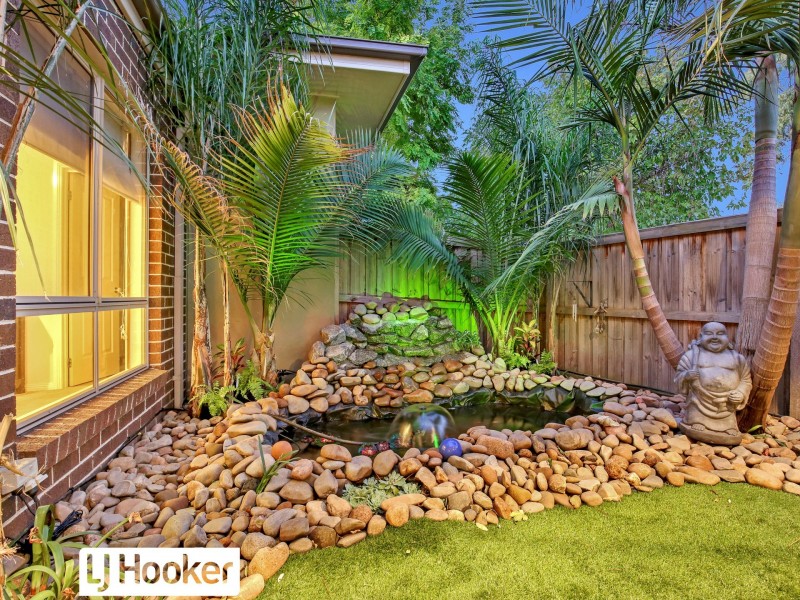 13 Jondarvan Drive, Mernda VIC 3754