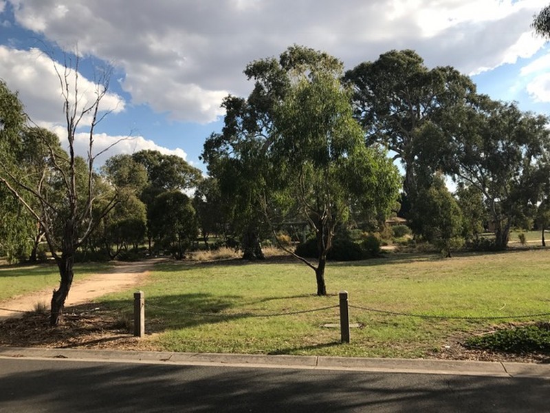 10 Border Drive, Mill Park VIC 3082