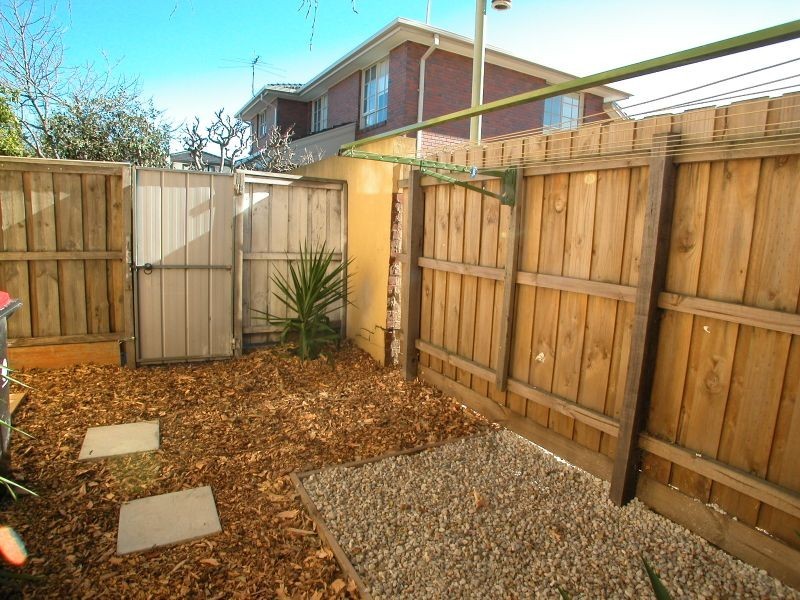 3/71A Holmes Street, Brunswick VIC 3056