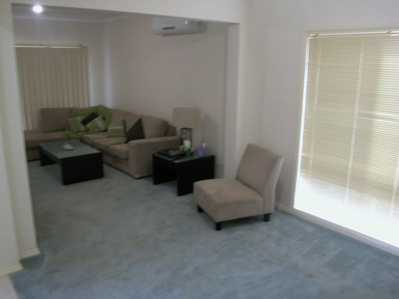 11 Redbark Hill Circuit, South Morang VIC 3752