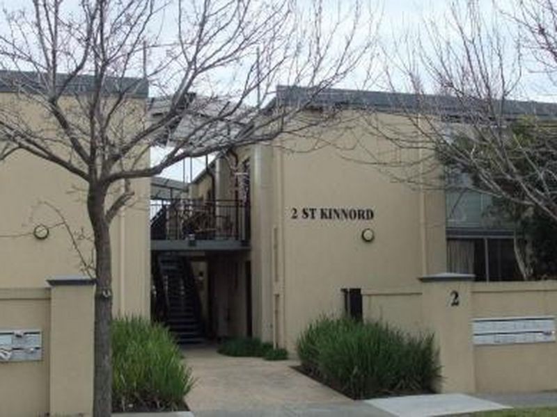 11/2 St. Kinnord Street, Aberfeldie VIC 3040