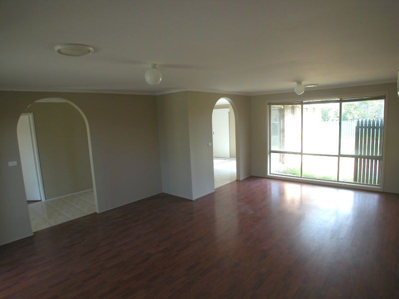 1/1 Clifford Close, Mill Park VIC 3082