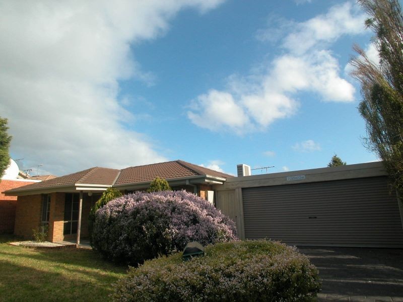 1/1 Clifford Close, Mill Park VIC 3082