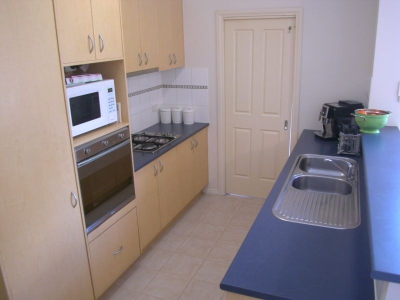 11 Redbark Hill Circuit, South Morang VIC 3752