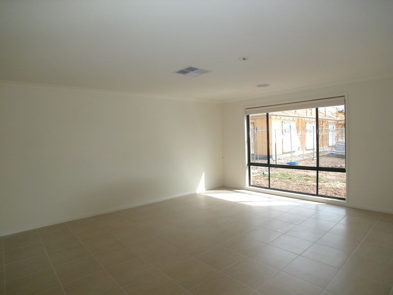 14 Balerno Way, Mernda VIC 3754