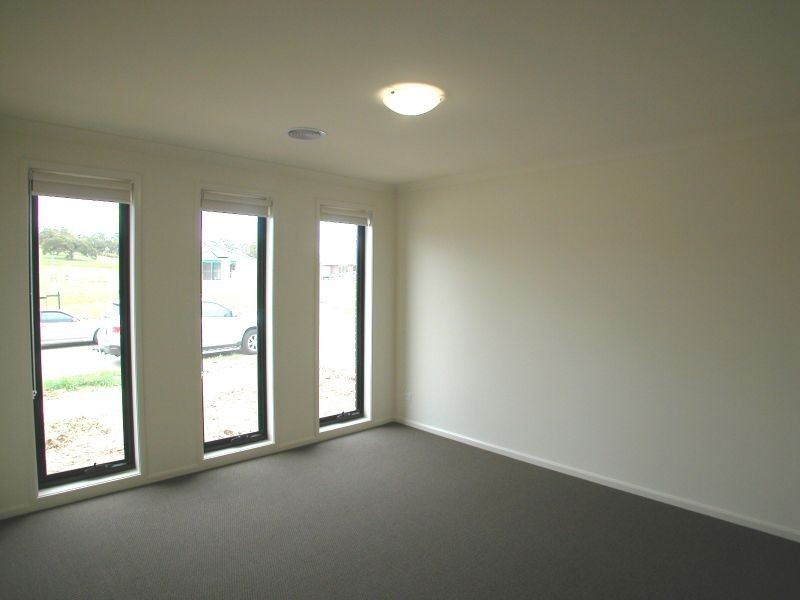 14 Balerno Way, Mernda VIC 3754